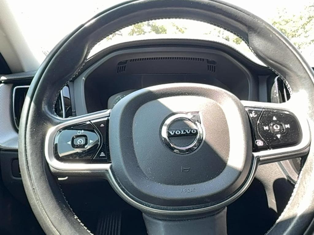 used 2018 Volvo XC60 Recharge Plug-In Hybrid car, priced at $30,995