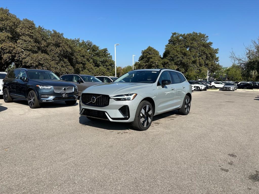 new 2025 Volvo XC60 Plug-In Hybrid car, priced at $66,635