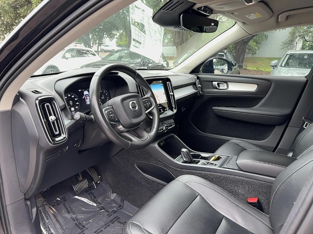 used 2021 Volvo XC40 car, priced at $22,995