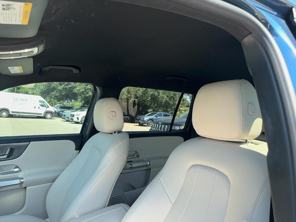 used 2021 Mercedes-Benz GLB 250 car, priced at $26,995
