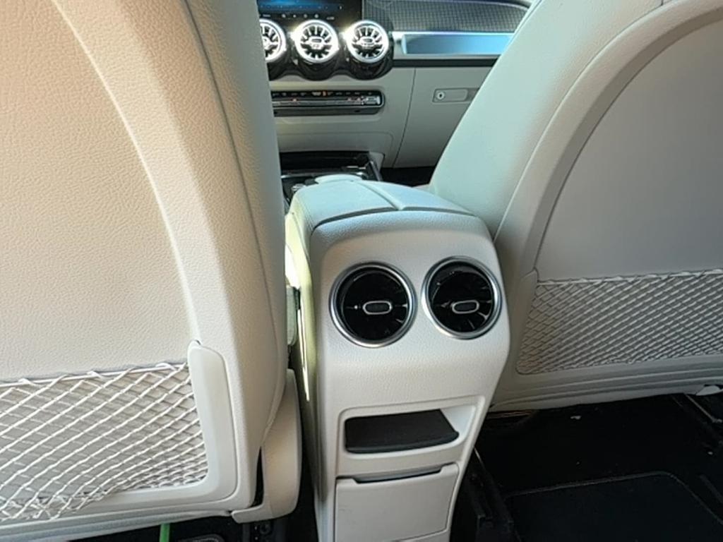 used 2021 Mercedes-Benz GLB 250 car, priced at $26,995