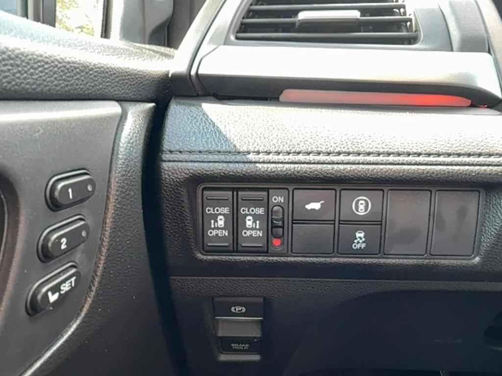 used 2024 Honda Odyssey car, priced at $40,775
