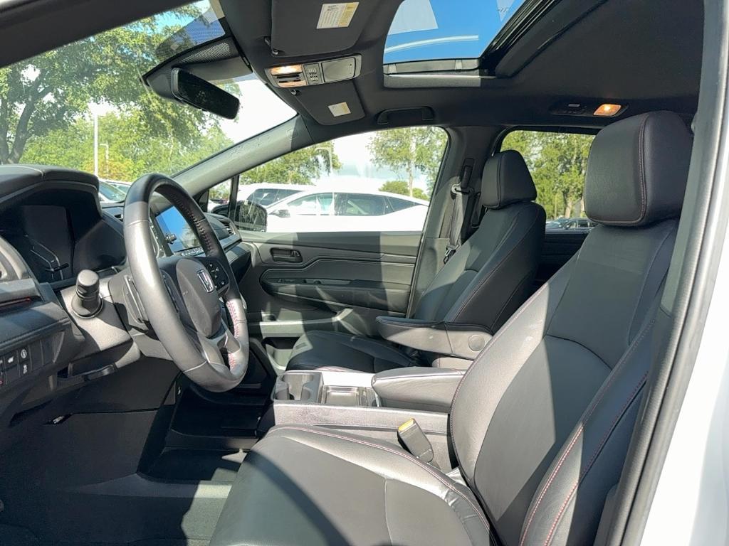 used 2024 Honda Odyssey car, priced at $40,775