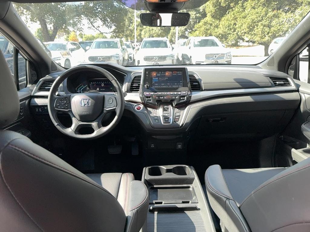 used 2024 Honda Odyssey car, priced at $40,775