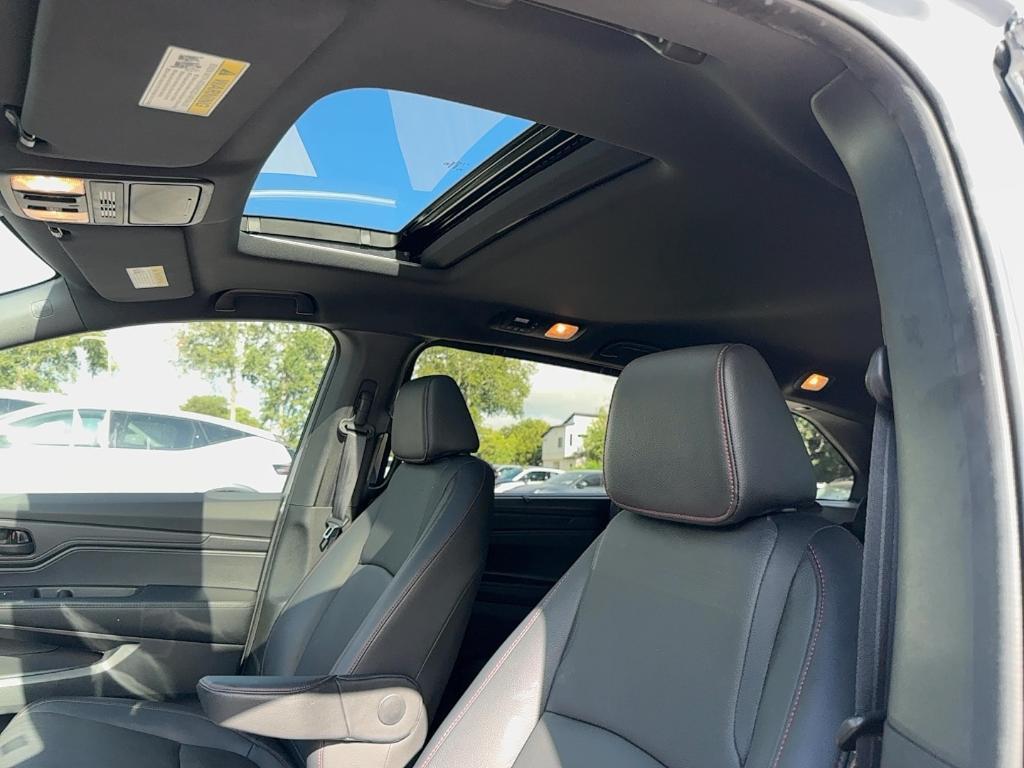 used 2024 Honda Odyssey car, priced at $40,775