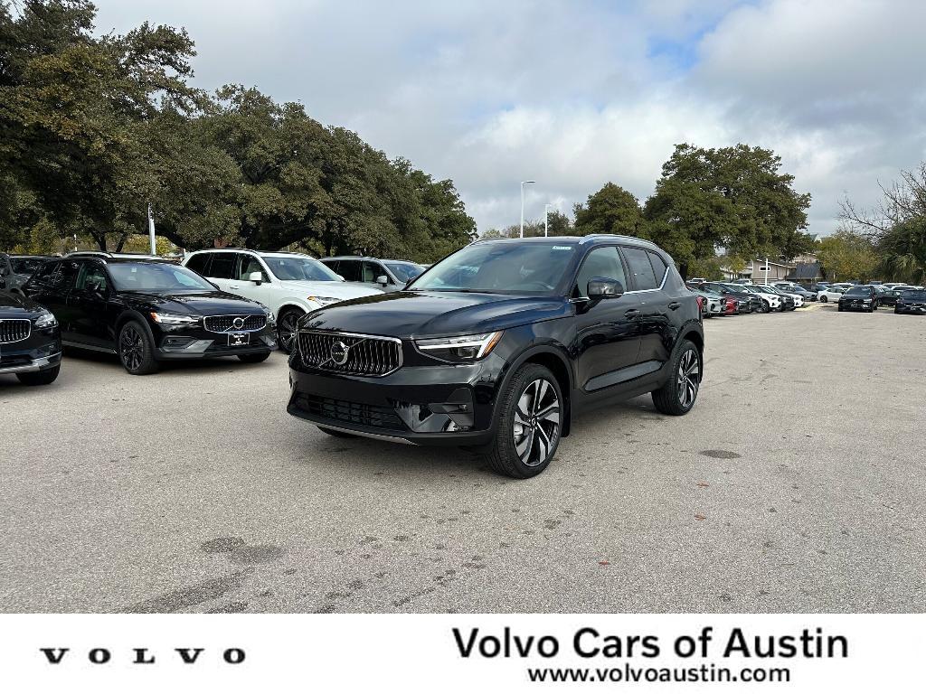 new 2025 Volvo XC40 car, priced at $49,645