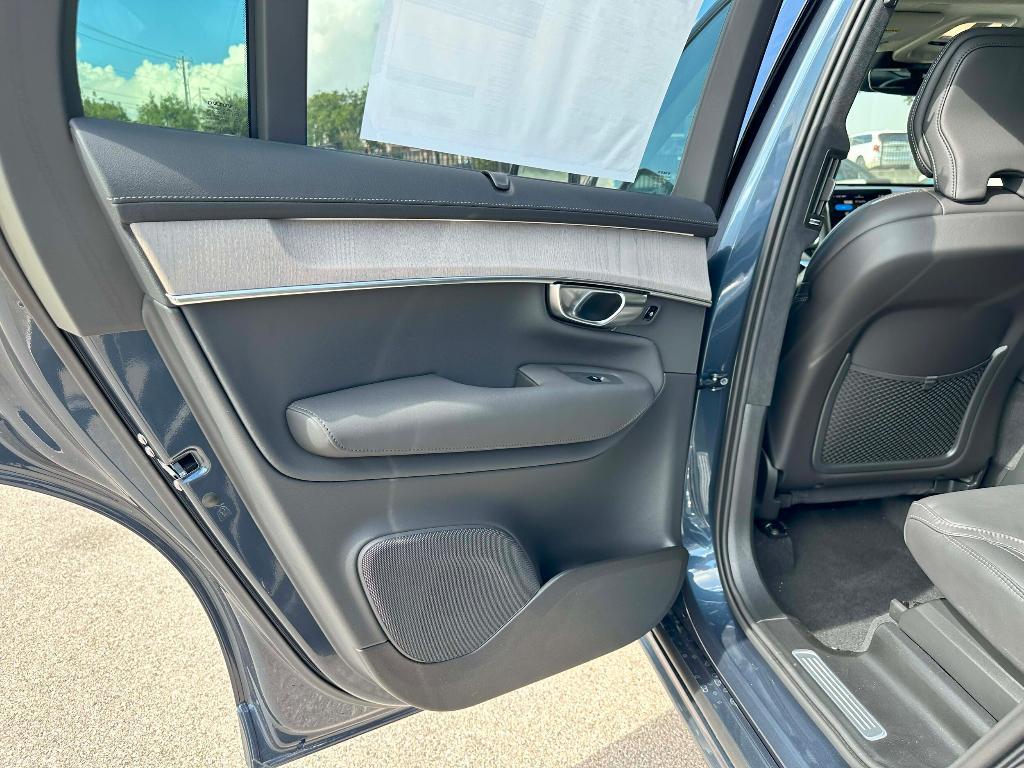new 2026 Volvo XC90 car, priced at $78,145