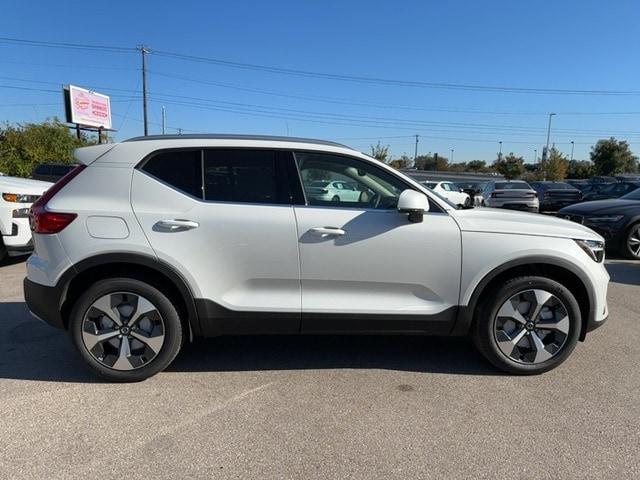 new 2024 Volvo XC40 car, priced at $45,545