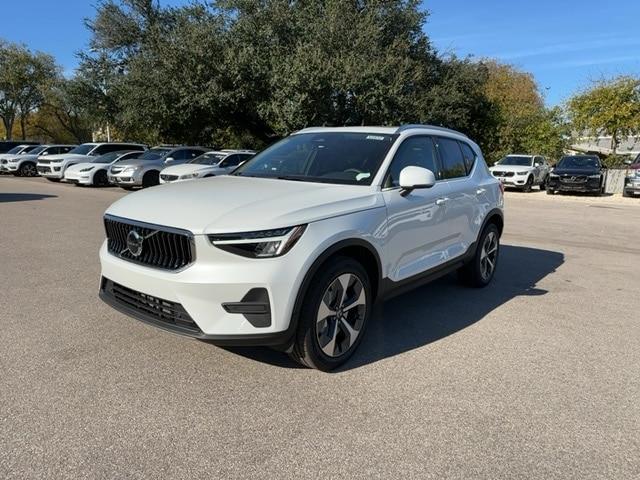 new 2024 Volvo XC40 car, priced at $45,545