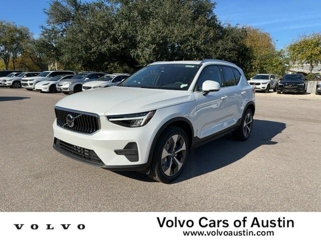 new 2024 Volvo XC40 car, priced at $45,545