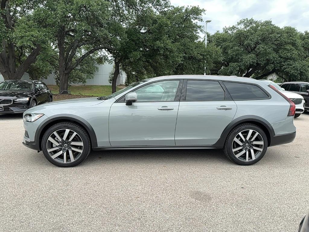 new 2025 Volvo V90 Cross Country car, priced at $64,525