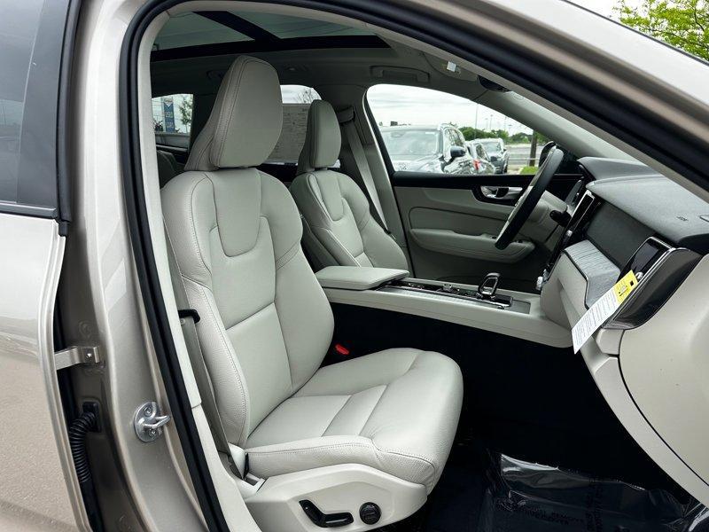 new 2025 Volvo XC60 Plug-In Hybrid car, priced at $66,260