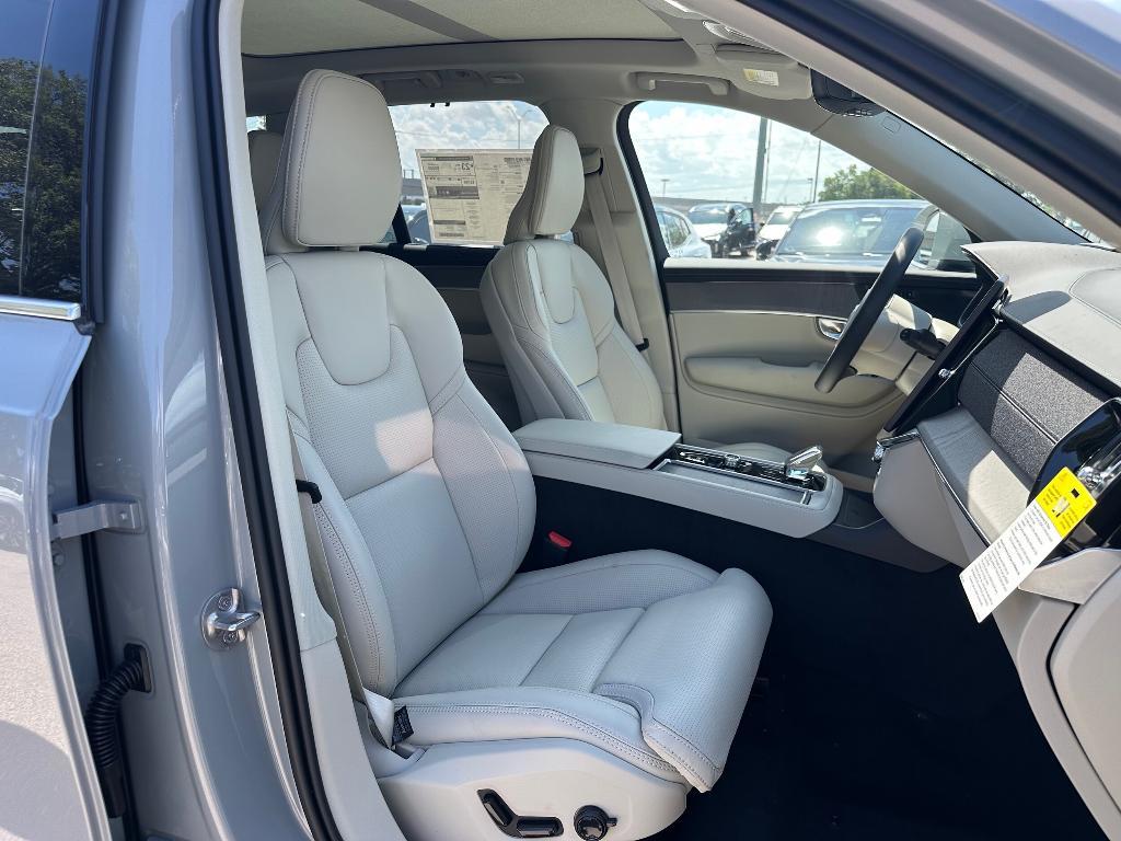 new 2026 Volvo XC90 car, priced at $75,155