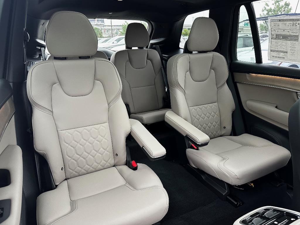 new 2025 Volvo XC90 car, priced at $65,835