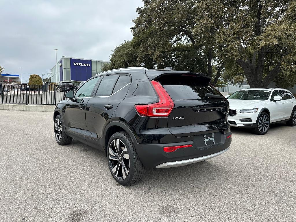 new 2025 Volvo XC40 car, priced at $51,000