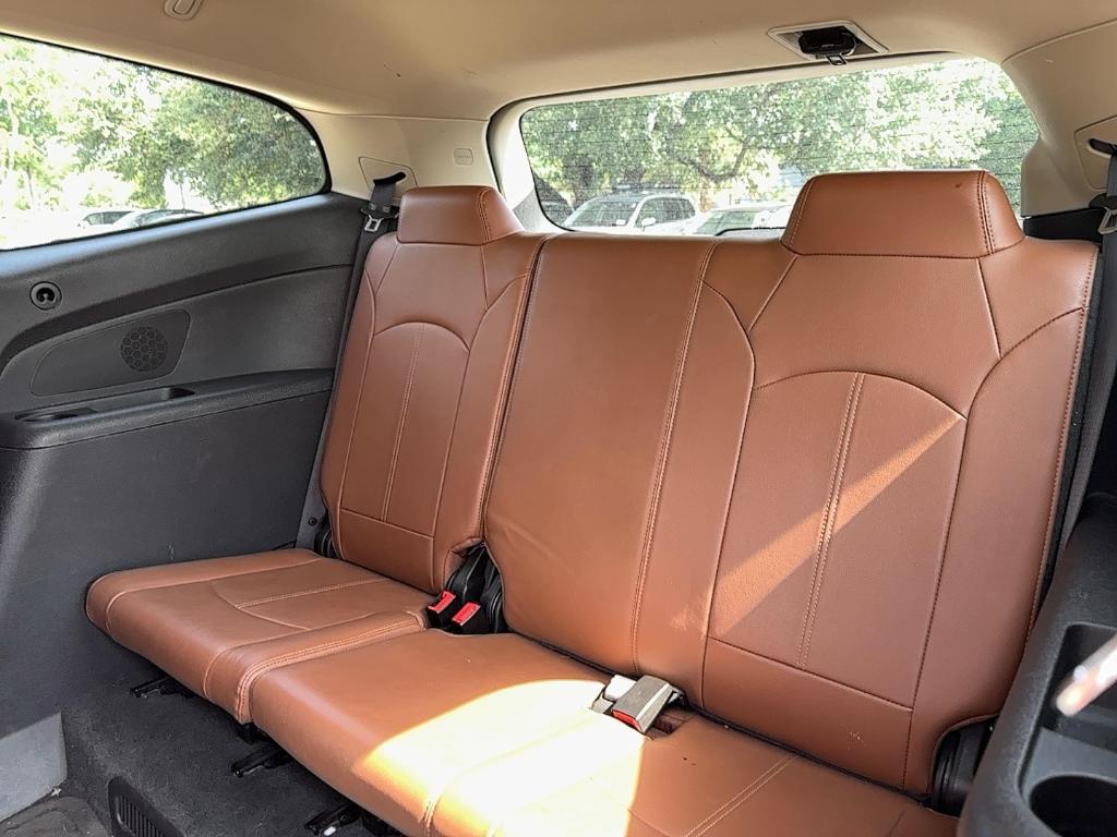 used 2016 Chevrolet Traverse car, priced at $12,995