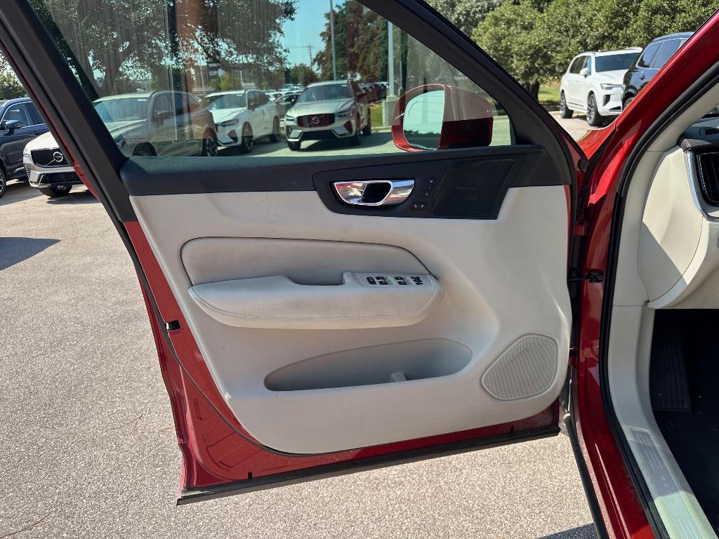 used 2020 Volvo XC60 car, priced at $18,995