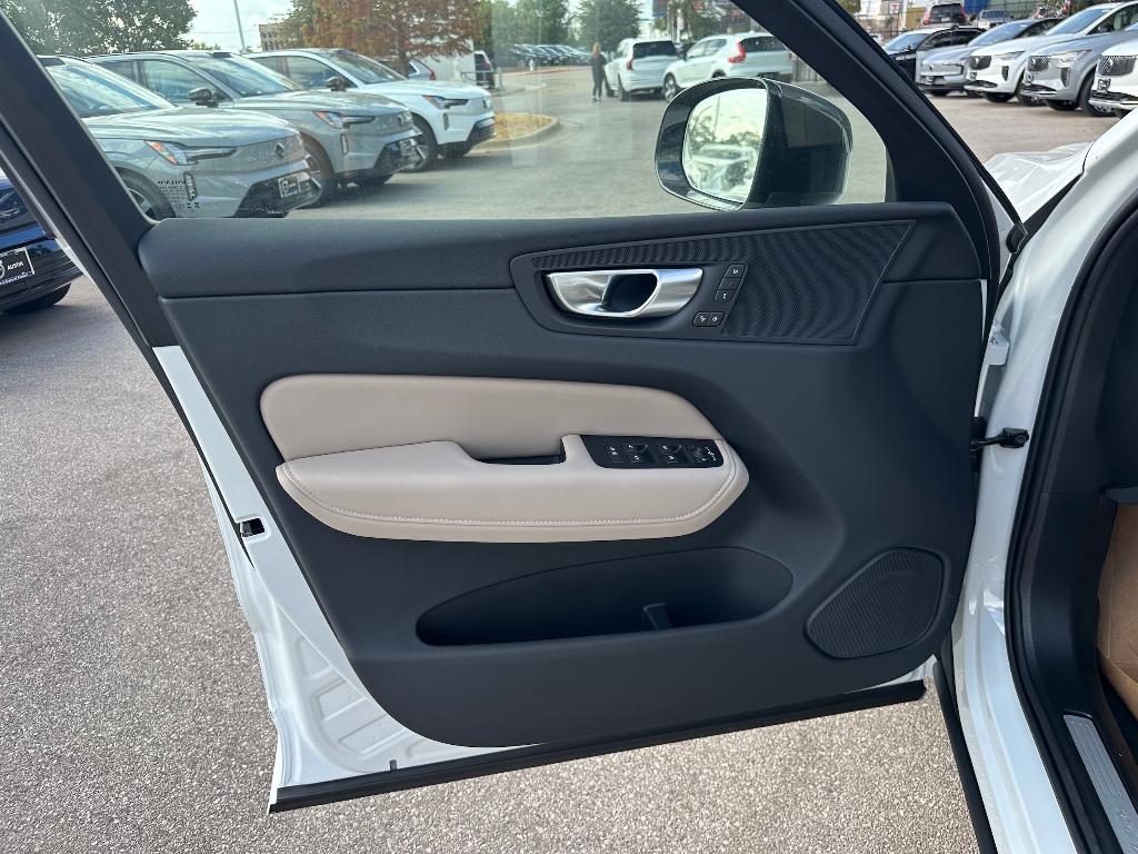 new 2026 Volvo XC60 car, priced at $57,985