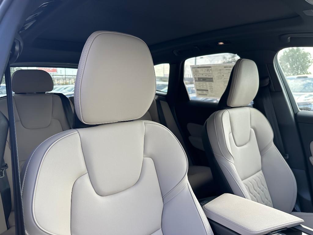 new 2026 Volvo XC60 car, priced at $57,985
