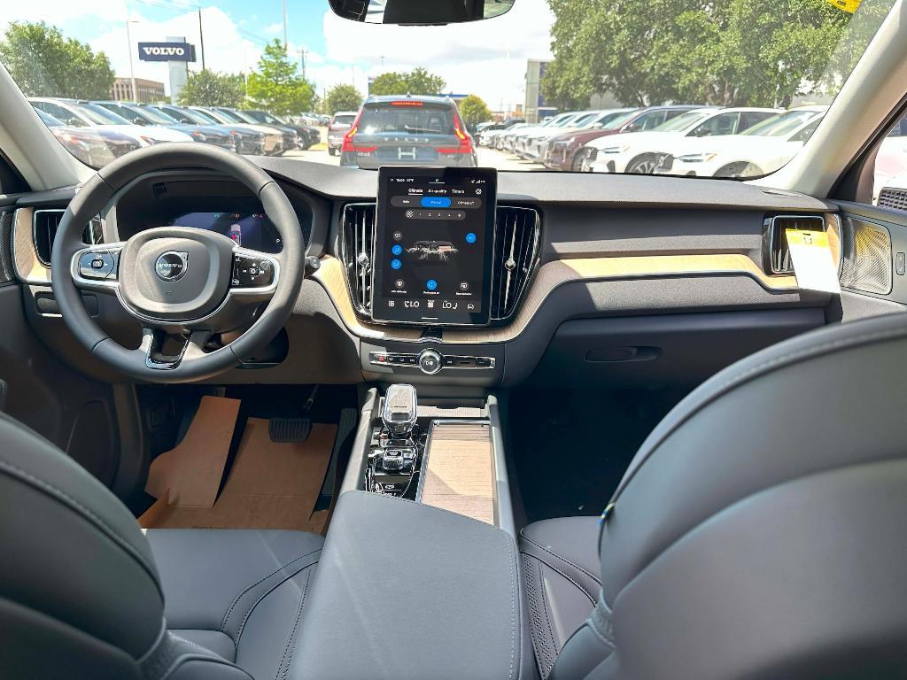 new 2026 Volvo XC60 car, priced at $58,385