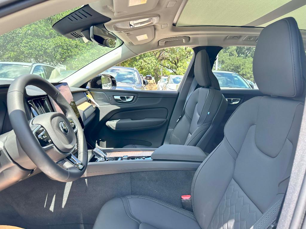 new 2026 Volvo XC60 car, priced at $58,385