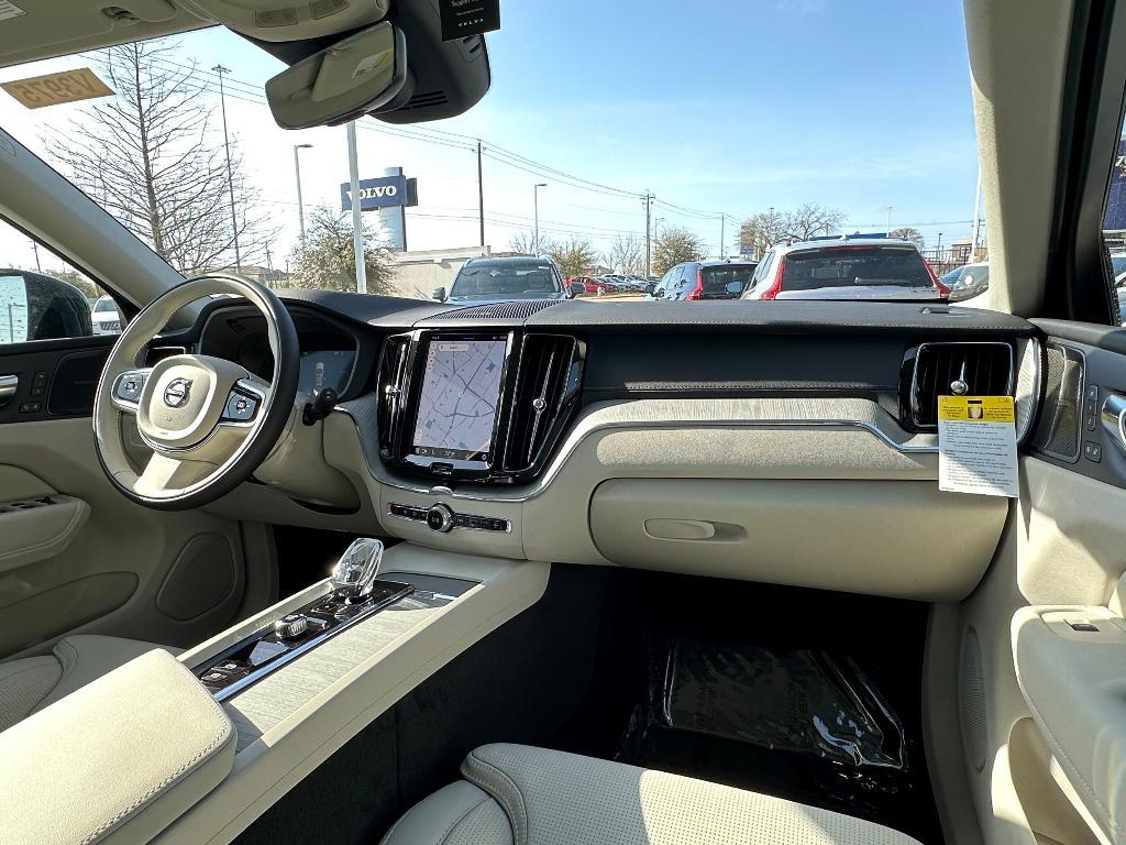 new 2025 Volvo XC60 car, priced at $59,910
