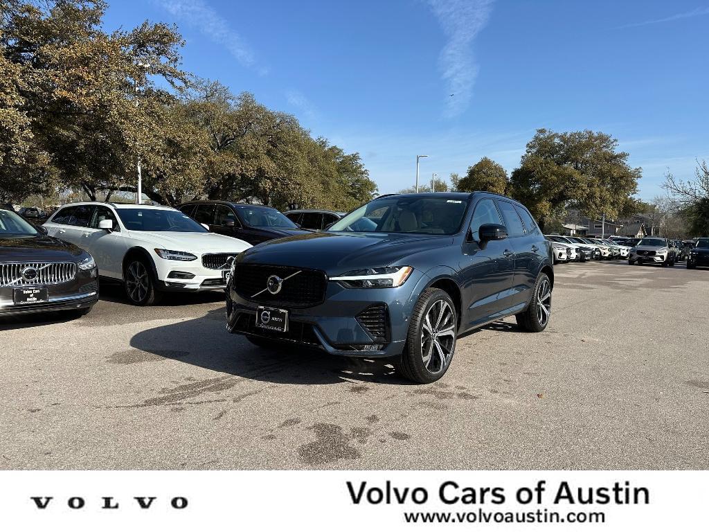 new 2025 Volvo XC60 car, priced at $59,910