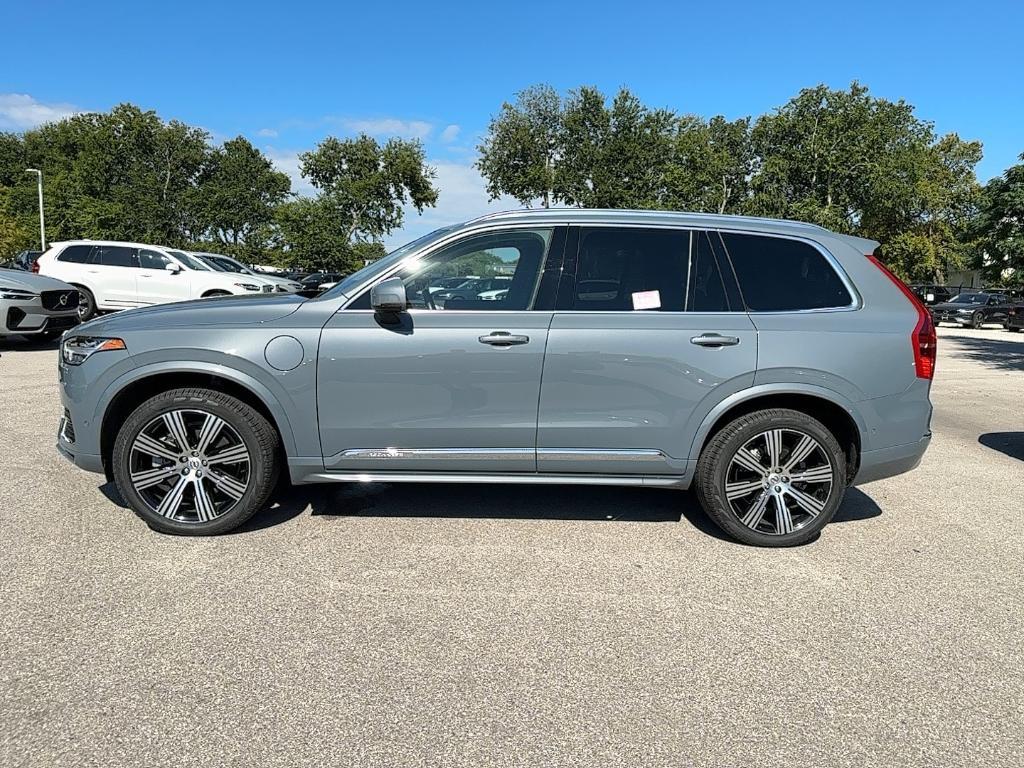 used 2022 Volvo XC90 Recharge Plug-In Hybrid car, priced at $52,498