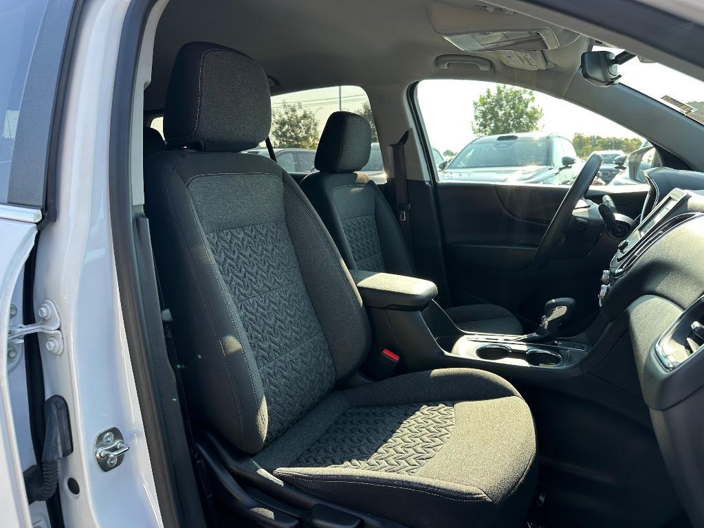 used 2023 Chevrolet Equinox car, priced at $22,995