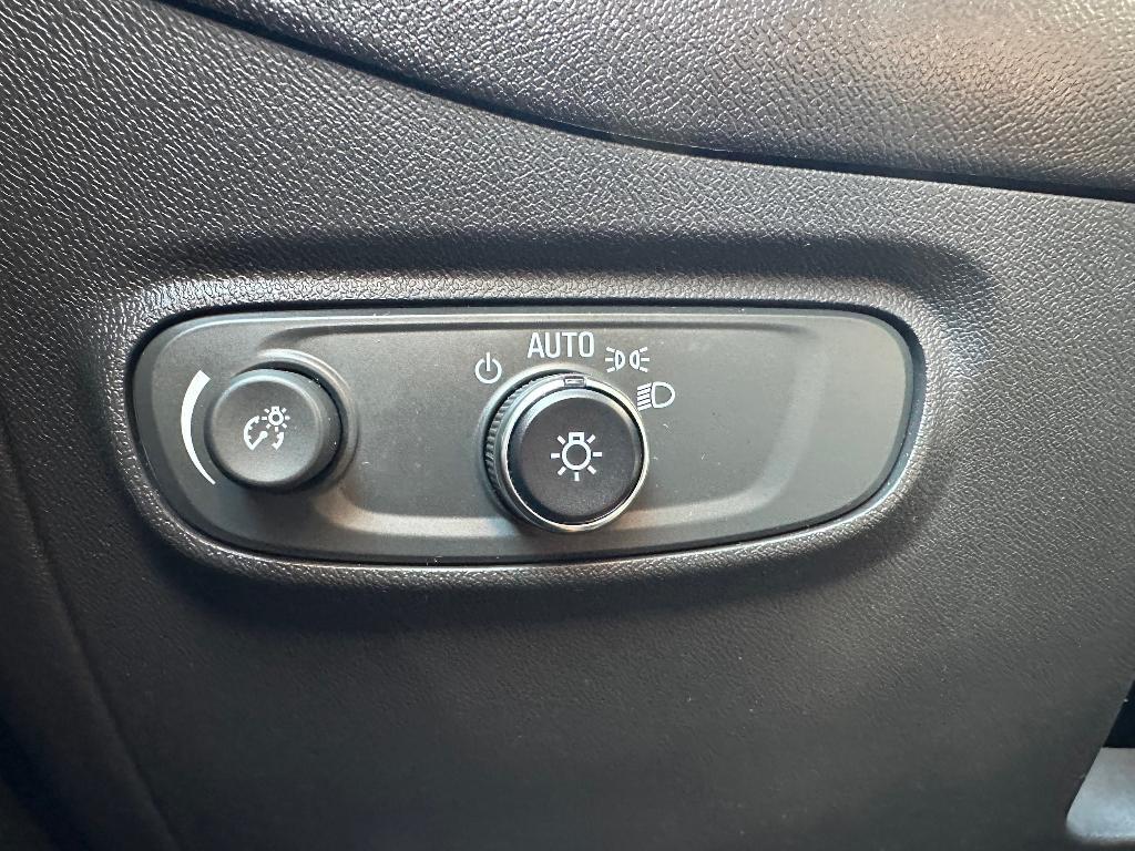 used 2023 Chevrolet Equinox car, priced at $22,995