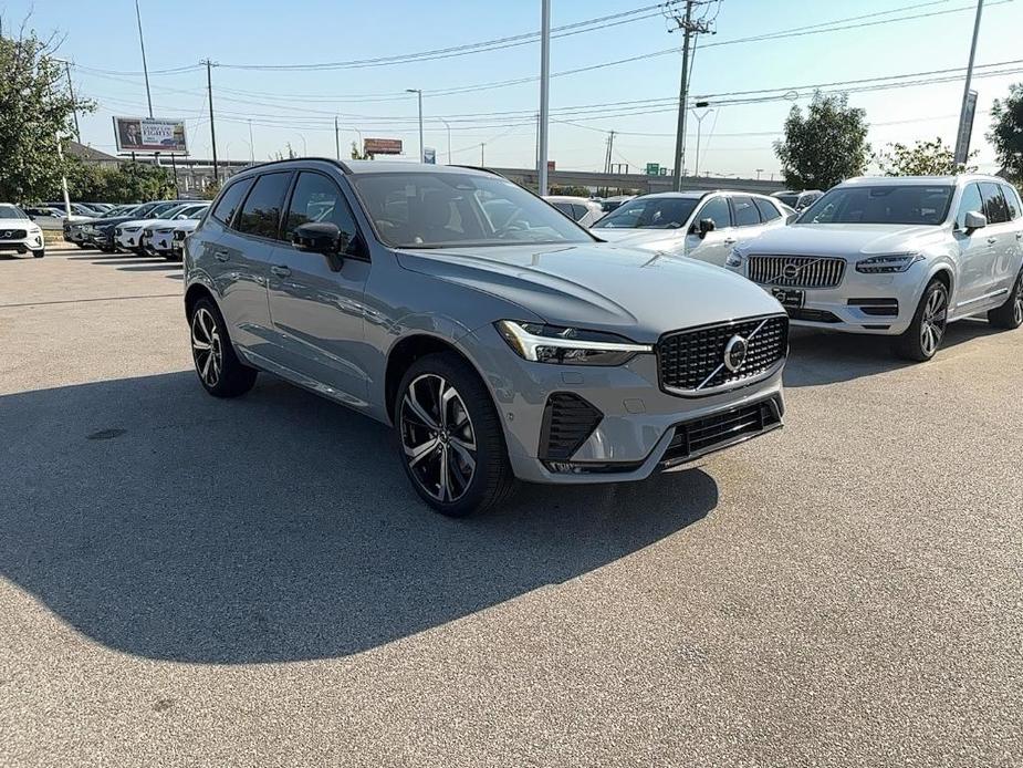 new 2025 Volvo XC60 car, priced at $59,845