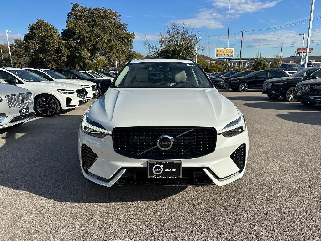 new 2025 Volvo XC60 car, priced at $54,585