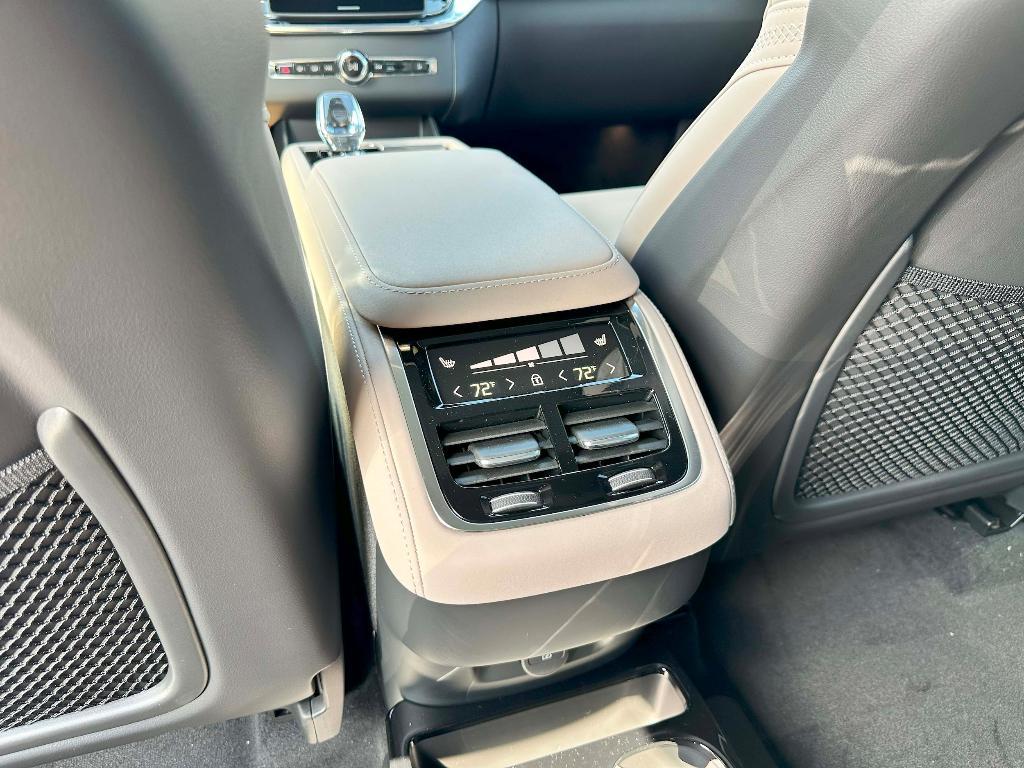 new 2026 Volvo XC90 car, priced at $73,800