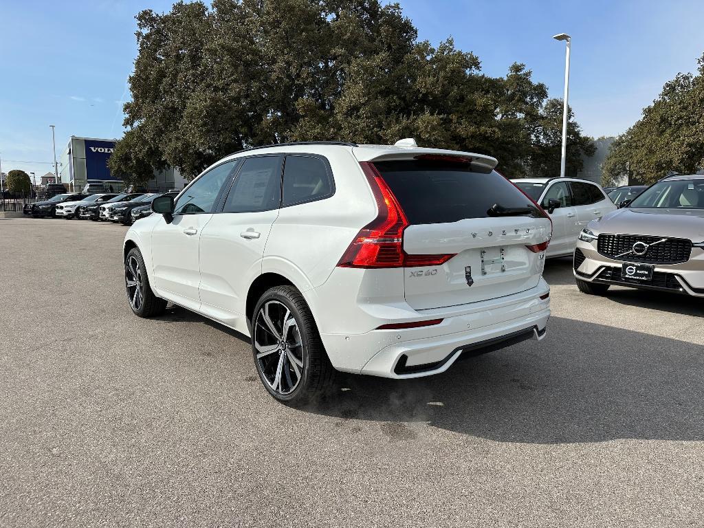 new 2025 Volvo XC60 car, priced at $59,845