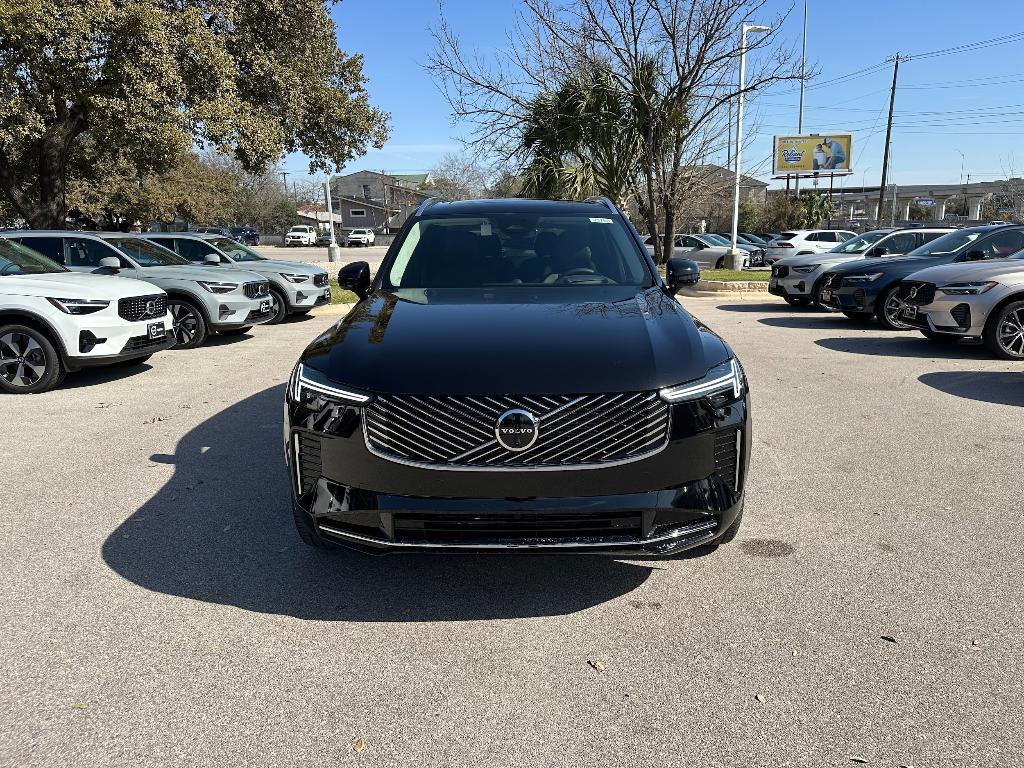 new 2025 Volvo XC90 car, priced at $79,055