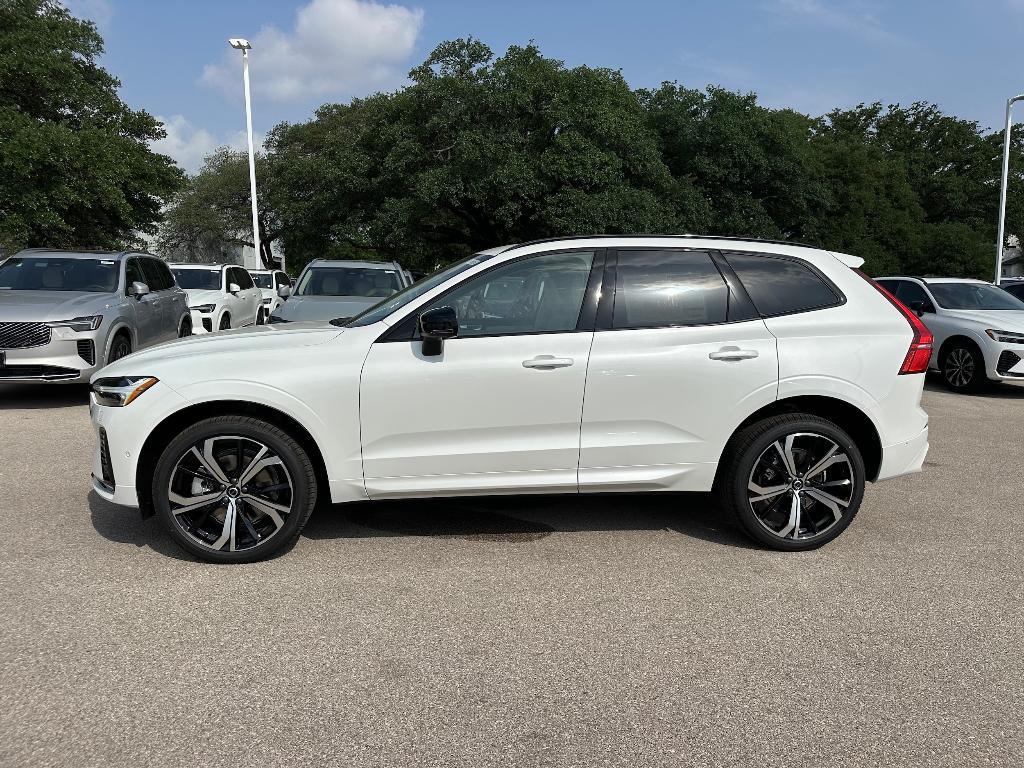 new 2025 Volvo XC60 car, priced at $67,995