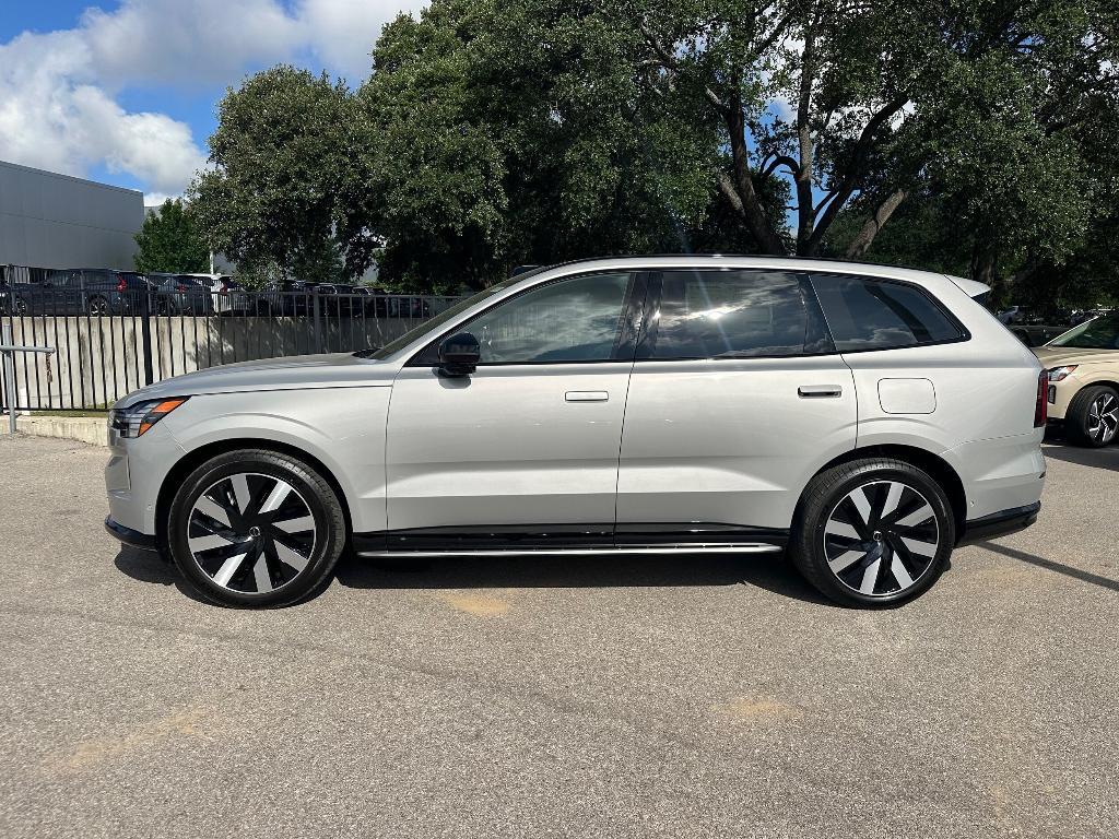 new 2025 Volvo EX90 car, priced at $93,125