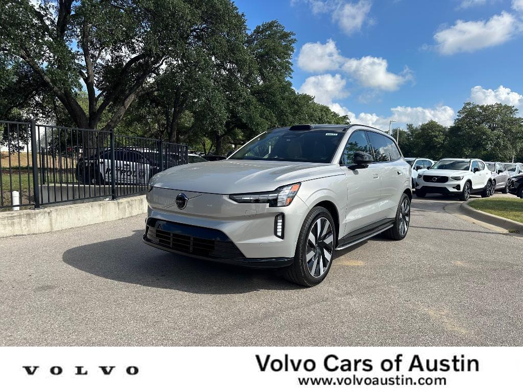 new 2025 Volvo EX90 car, priced at $93,125