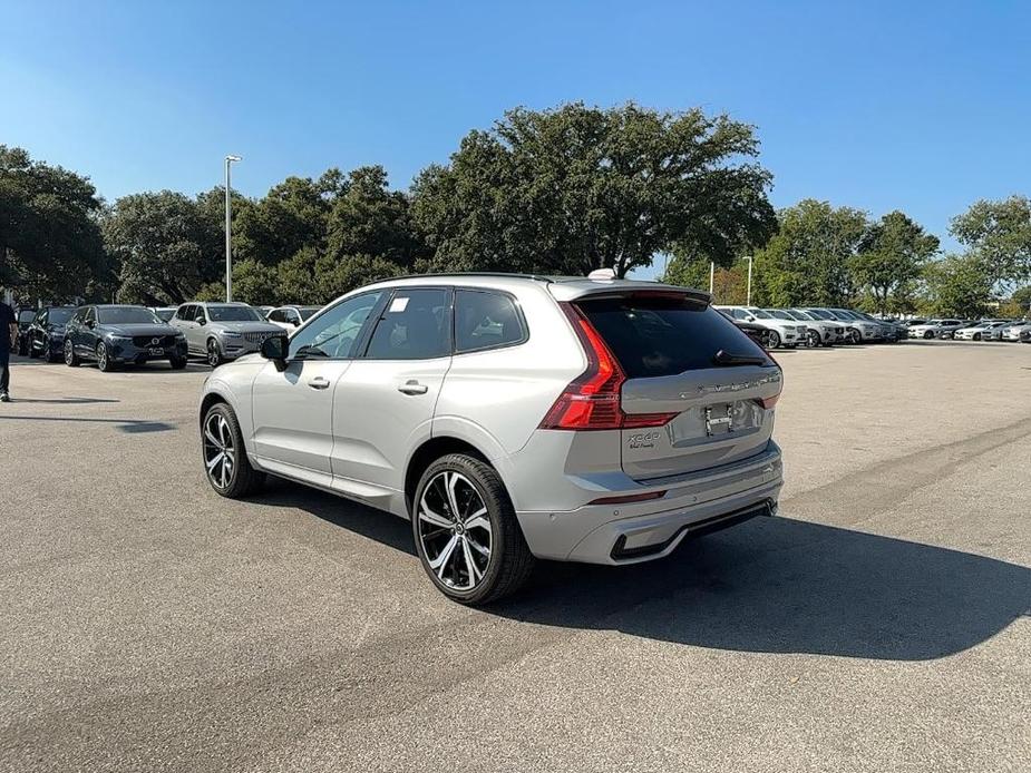 used 2022 Volvo XC60 car, priced at $38,995