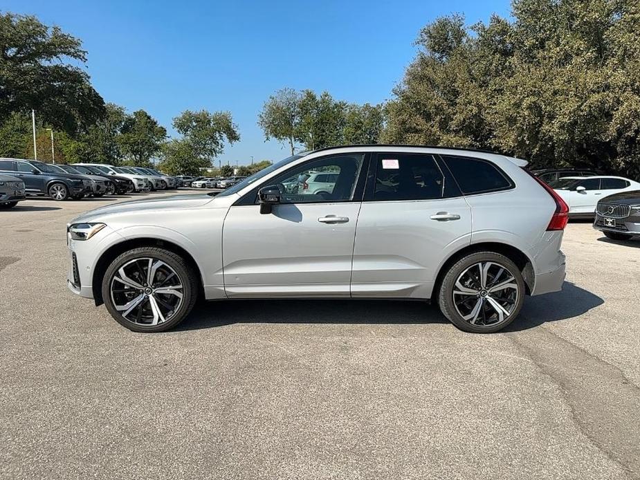 used 2022 Volvo XC60 car, priced at $38,995