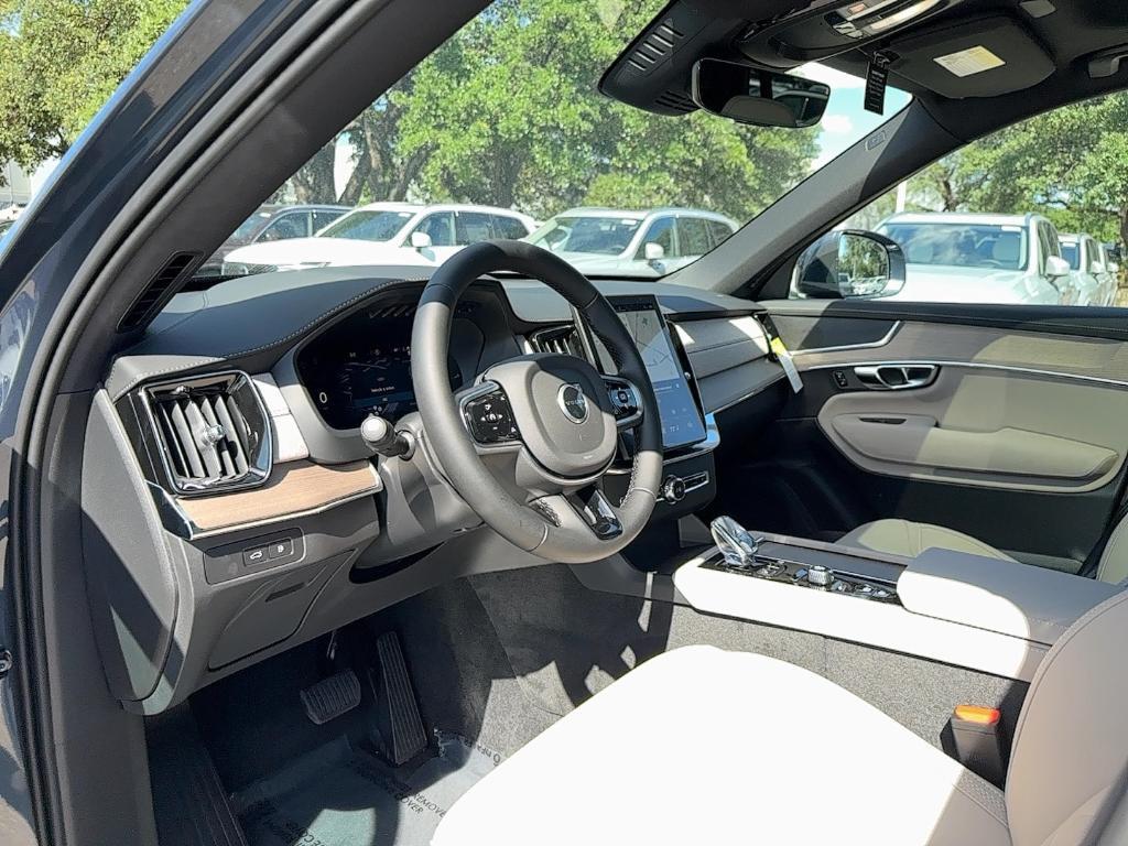 new 2025 Volvo XC90 Plug-In Hybrid car, priced at $75,485