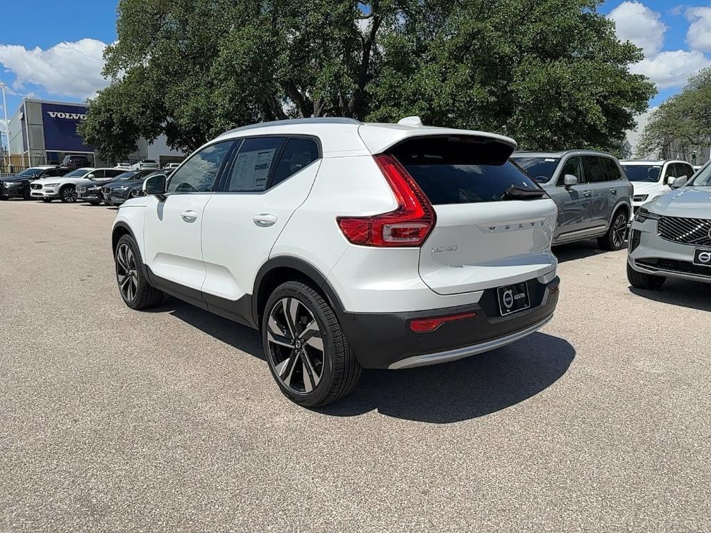new 2025 Volvo XC40 car, priced at $51,015