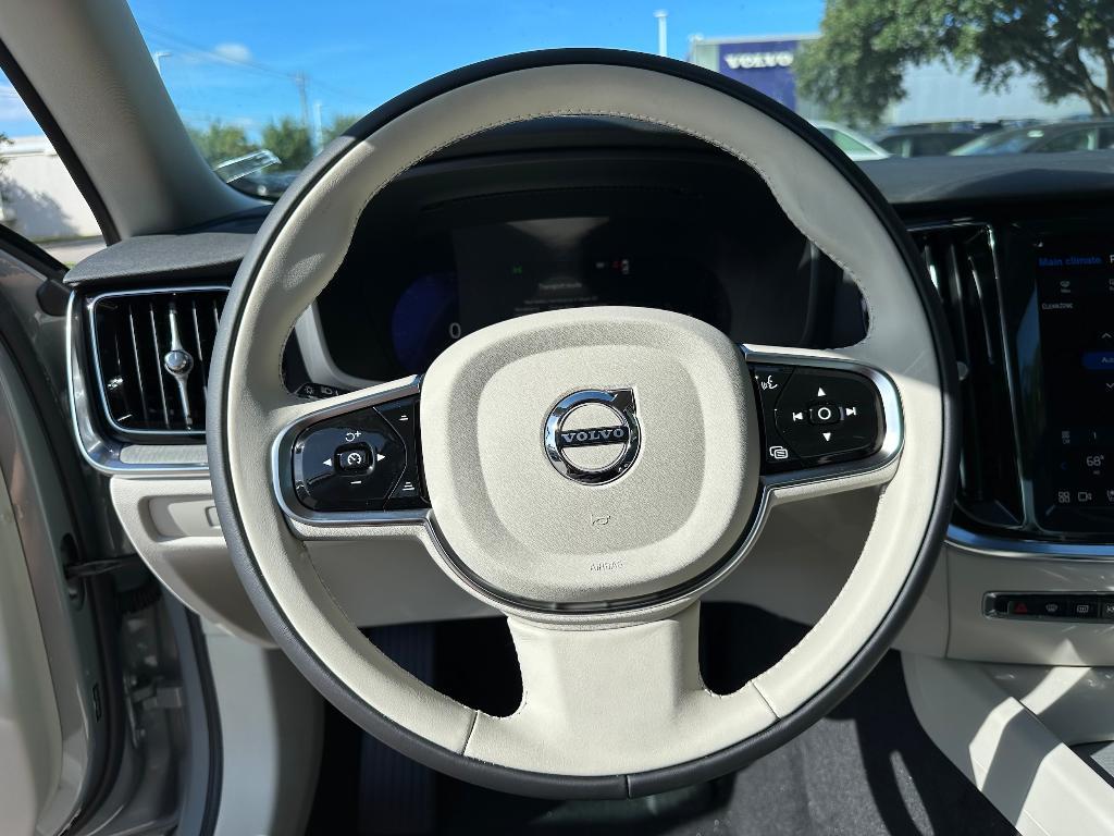 new 2024 Volvo S60 car, priced at $48,775