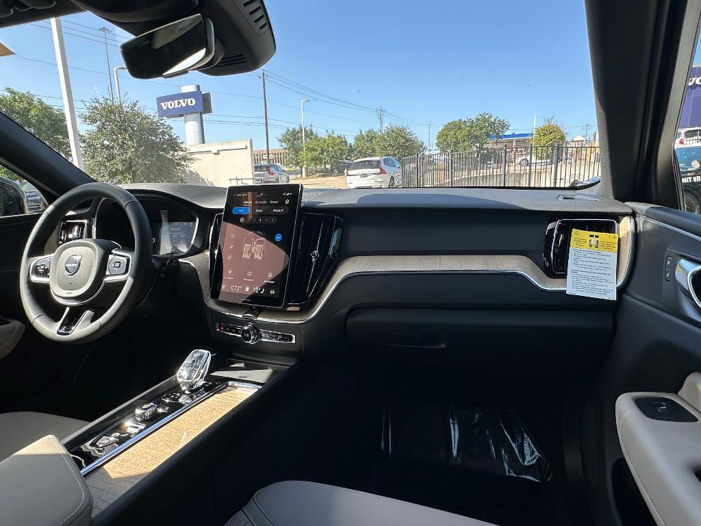 new 2026 Volvo XC60 car, priced at $57,985