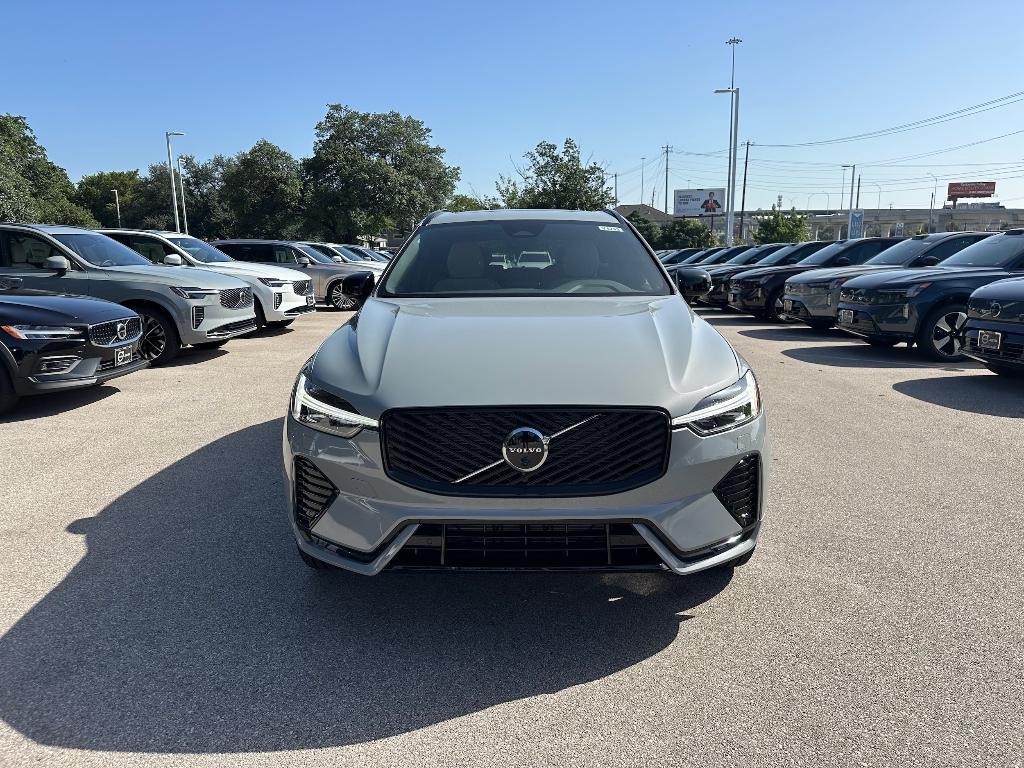 new 2026 Volvo XC60 car, priced at $57,985