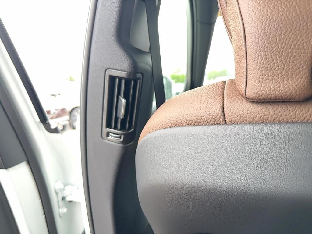 new 2025 Volvo XC60 car, priced at $55,360