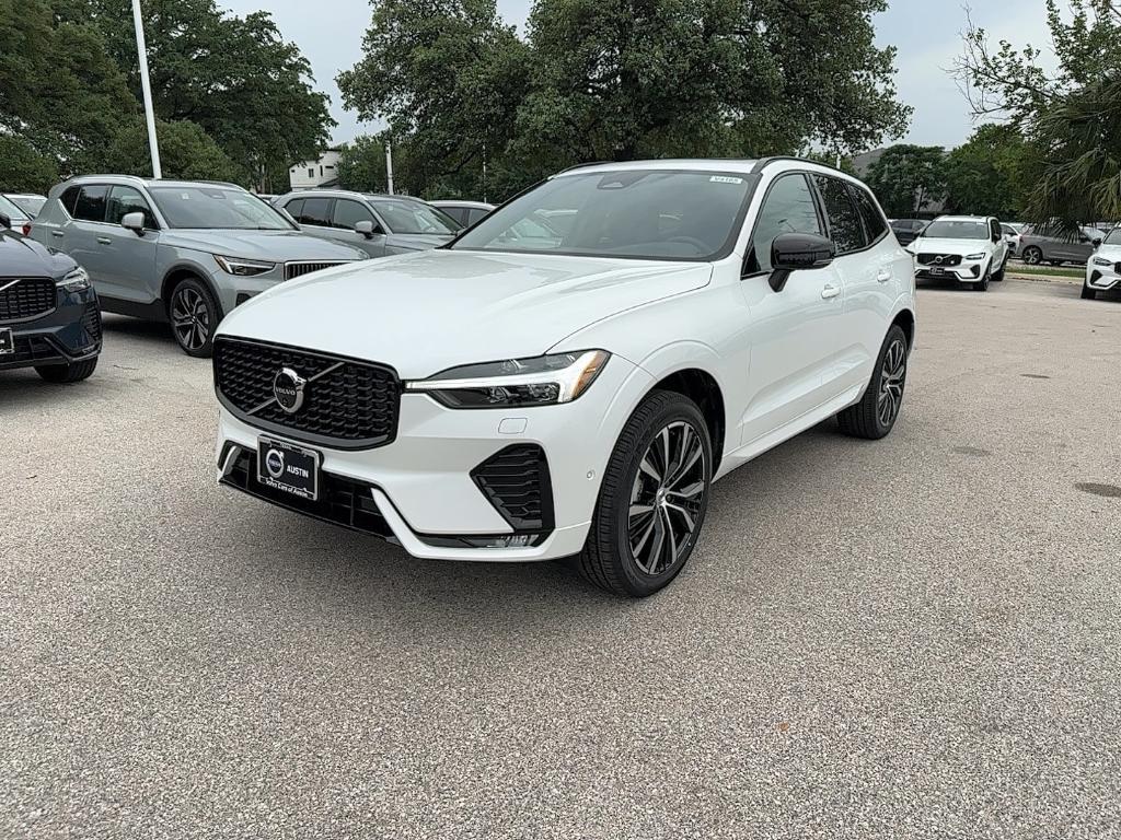 new 2025 Volvo XC60 car, priced at $55,360