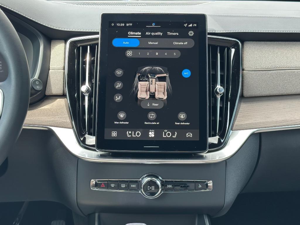 new 2026 Volvo XC90 car, priced at $67,145