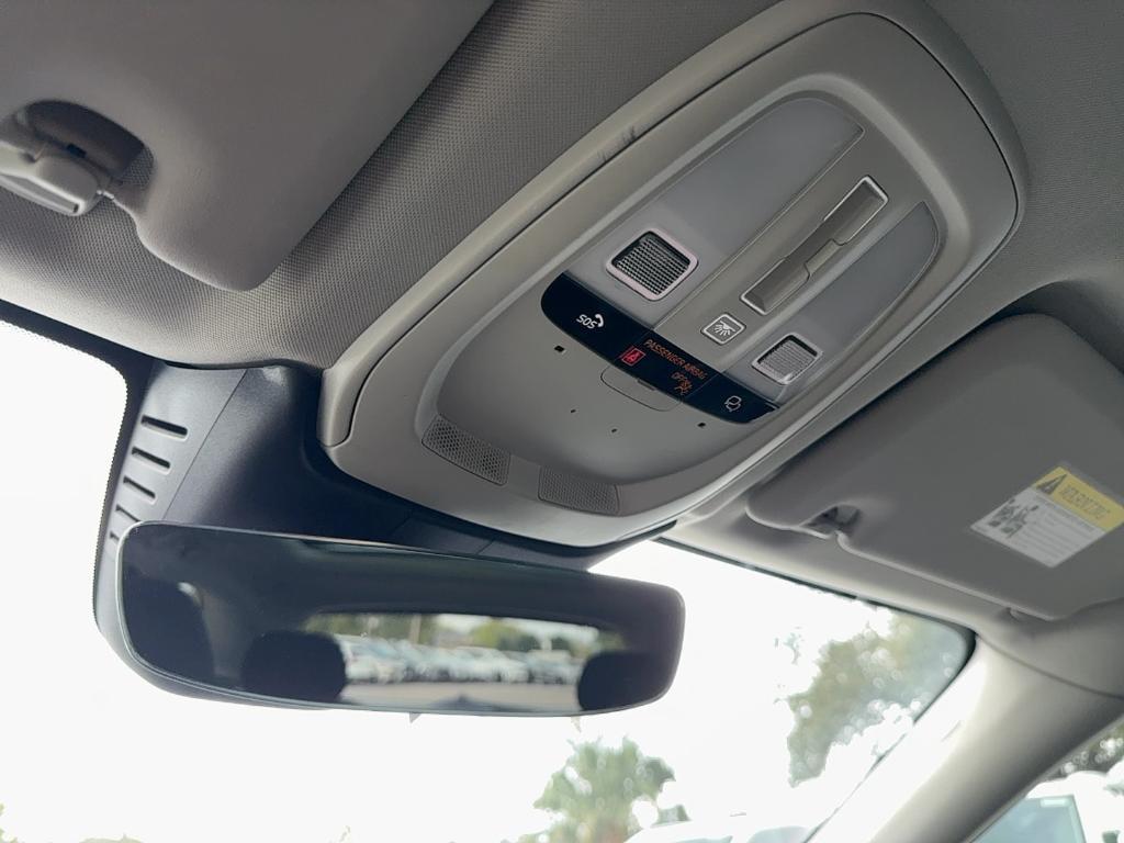 used 2023 Volvo XC60 car, priced at $32,995