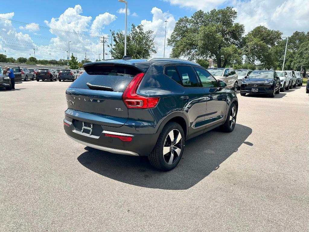 used 2021 Volvo XC40 car, priced at $29,995